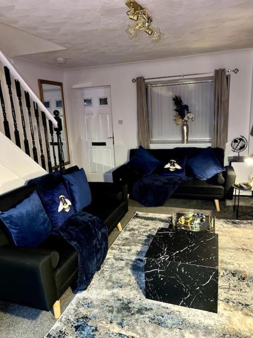Beautiful House Off-Road Free Parking Villa Farnworth Exteriör bild